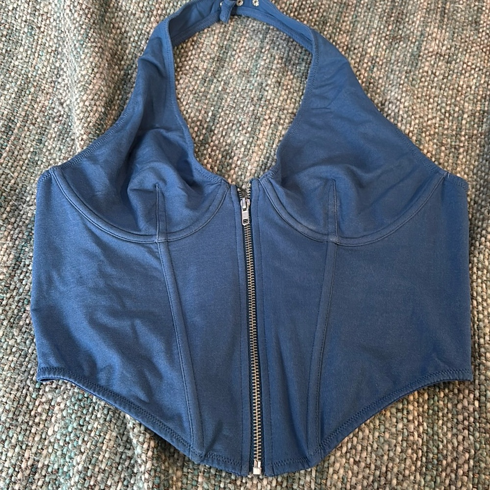 halter top